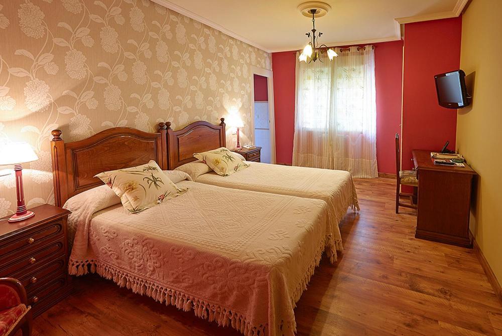 Casa Manoli Luarca Guest House Almuña Екстериор снимка