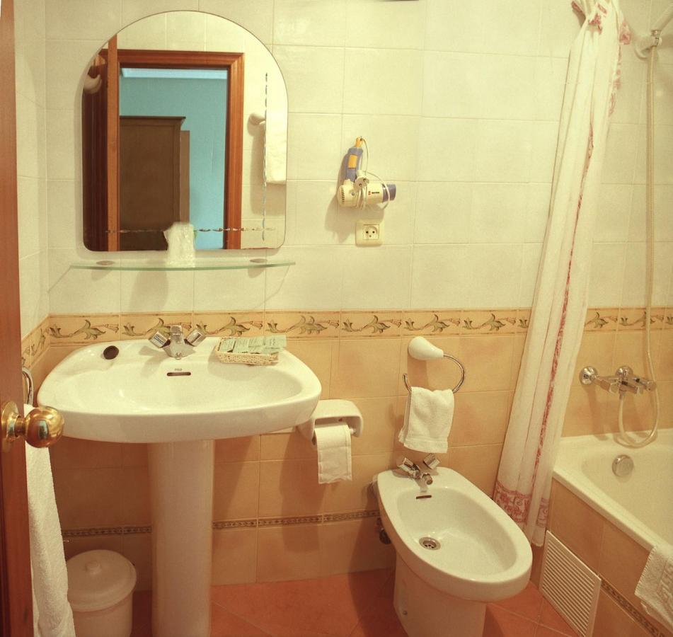 Casa Manoli Luarca Guest House Almuña Екстериор снимка